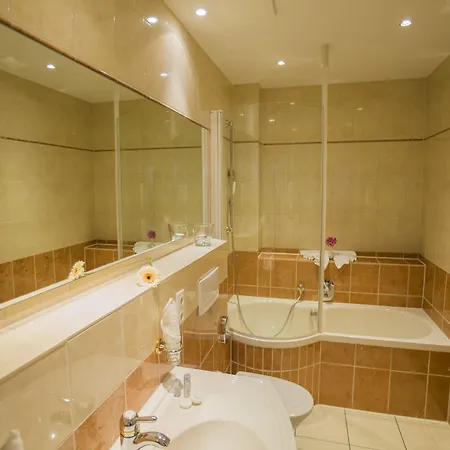 Parkhotel 4*