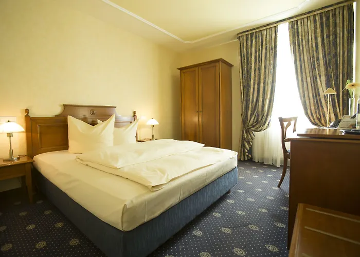 パークホテル イーダー オーバーシュタイン ホテル 4*