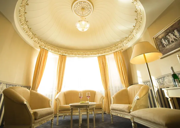 Parkhotel מלון 4*